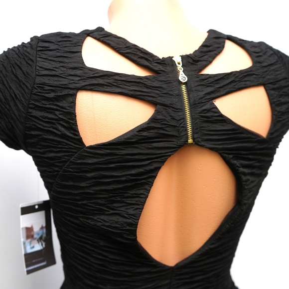 Kimchi Blue by Urban Outfitters All Black - Size: Small - Picture 4 of 8